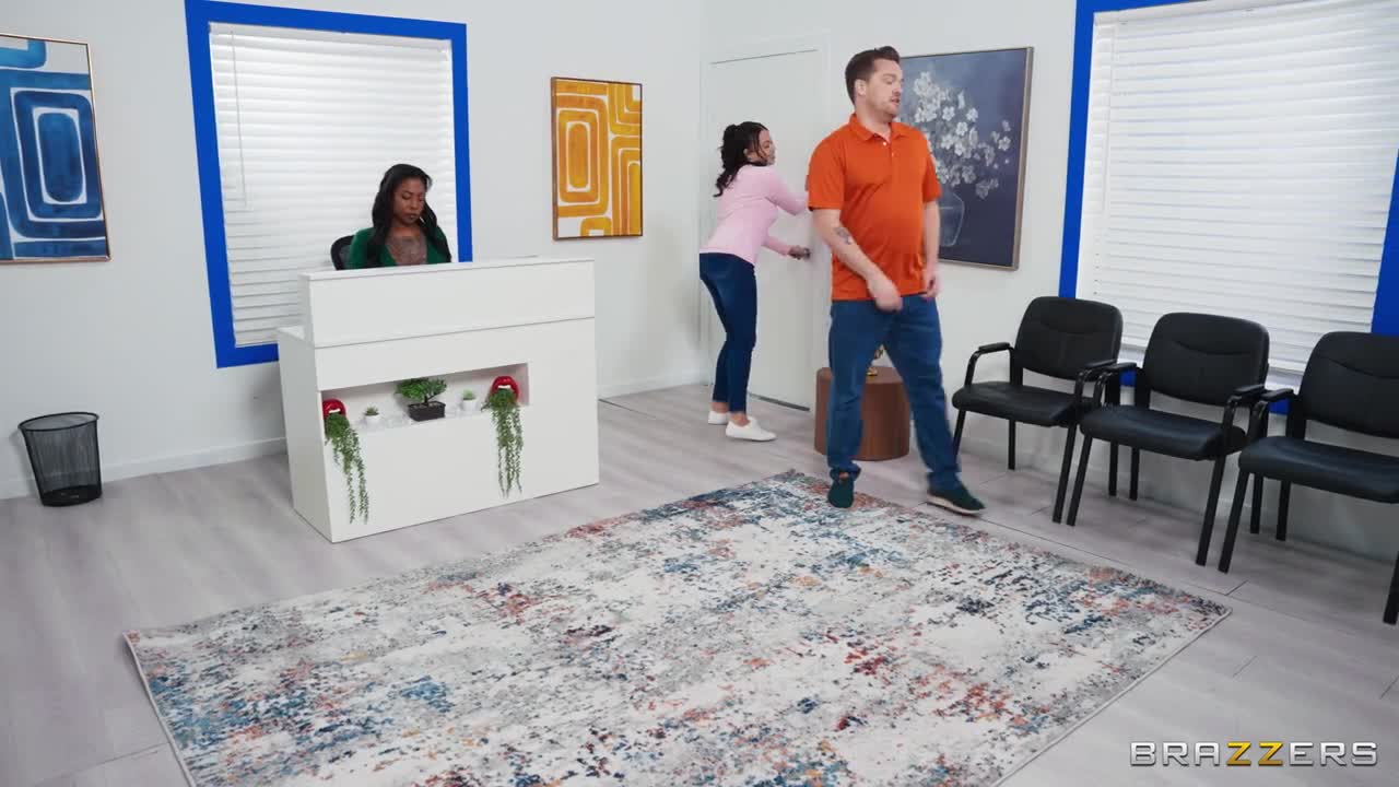 BrazzersExxtra Gogo Fukme And Nika Venom Twerk N Jerk Massage Parlor WRB - Porn video | ePornXXX