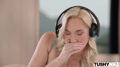 Tushy Claire Roos Petite Blonde Has Tiny Ass Filled Up PP