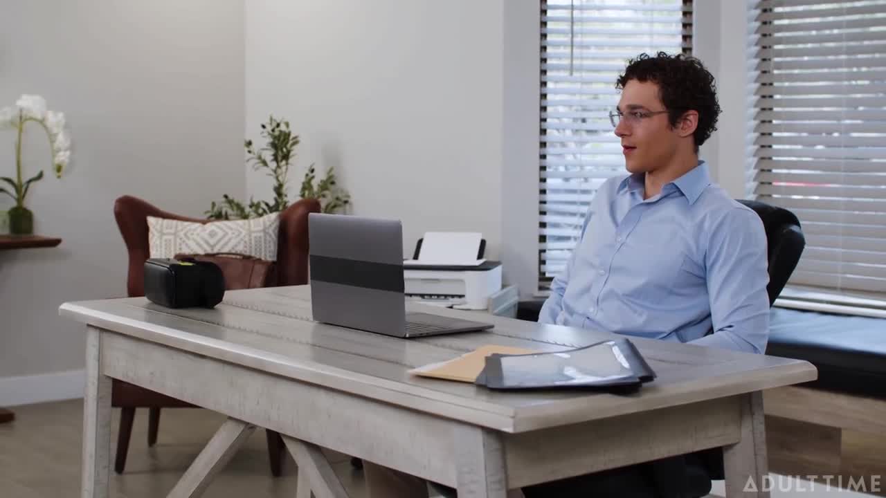 CaughtFapping Victoria Vo Virtually The Same Thing VSEX - Porn video | ePornXXX