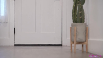 MomWantsCreampie Gigi Dior Mom Wants My Cum In Her Panties WRB