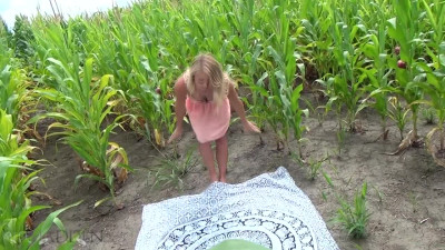 MeetMadden Cornfield LEWD