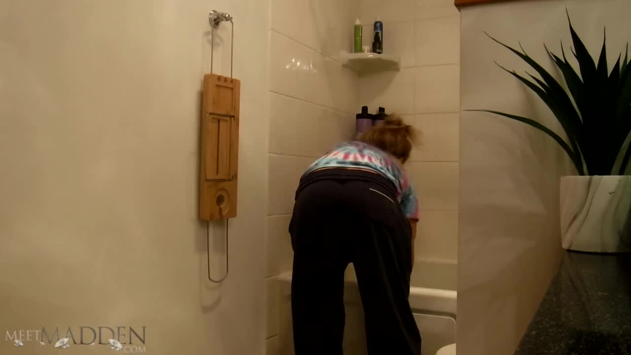 MeetMadden Peeking In LEWD - Porn video | ePornXXX