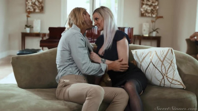 SweetSinner Kenzie Taylor Hot Wife Playtime WRB