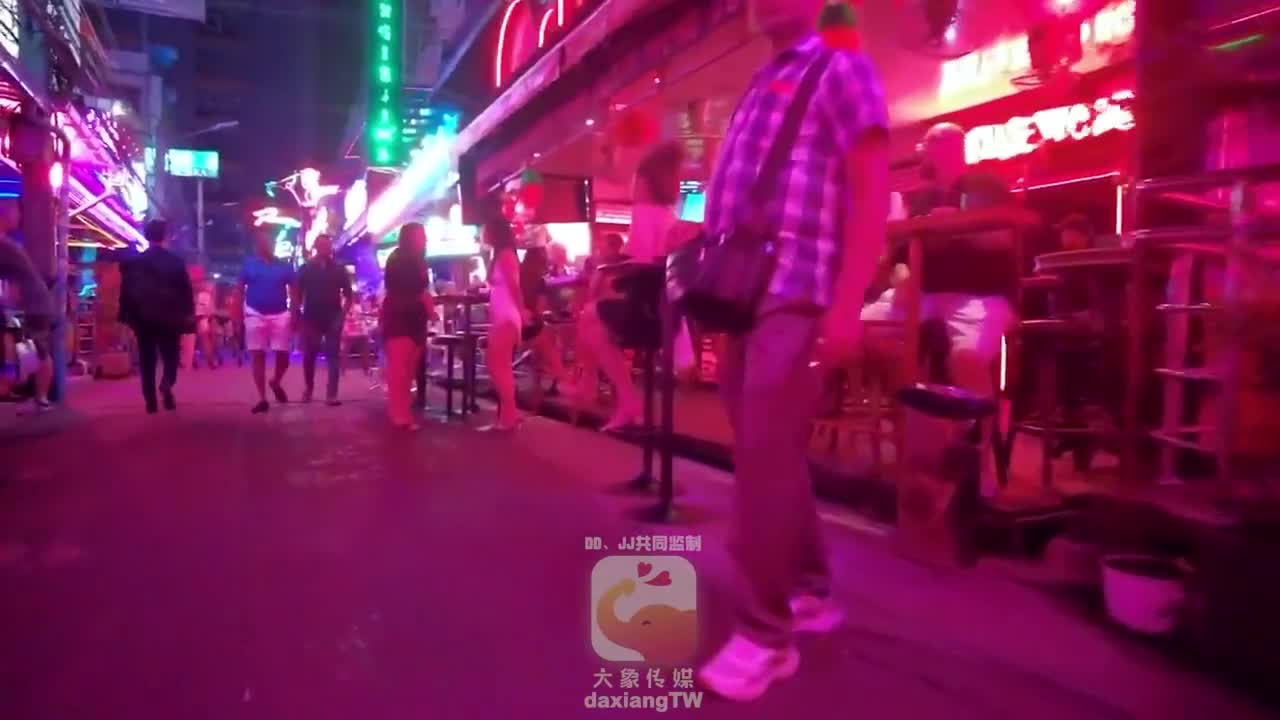 ElephantMedia DT Bangkok Cowboy Street Affair with a Sexy Goddess - Porn video | ePornXXX