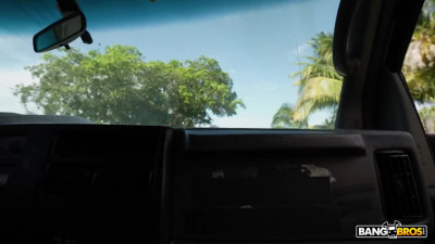 BangBus Ravyn Alexa WRB