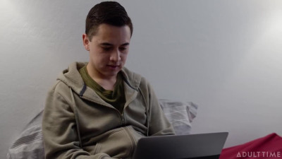 MommysBoy Lexi Luna Cucked By His Stepson VSEX