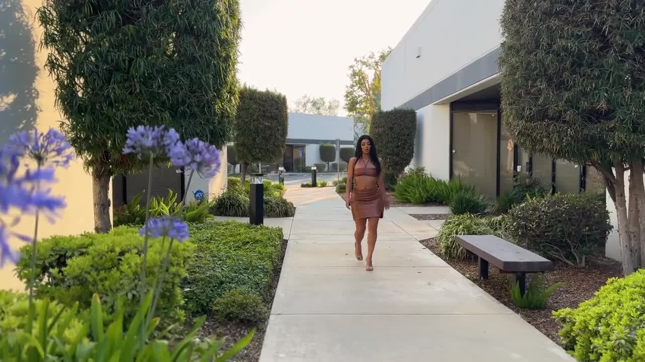 LoveHerFeet Jasmine Sherni Unexpected Meetup With A Friend PP - Porn video | ePornXXX