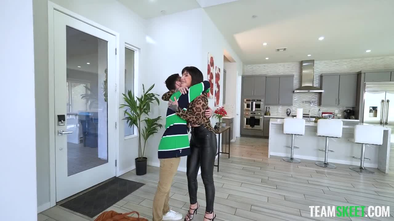 BadMilfs Hazel Heart And Shay Fox WRB - Porn video | ePornXXX