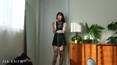 ManyVids Awlivv Massaging Step Sisters BFF Leads To Creampie PP