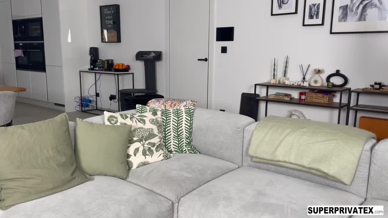 LittleCapriceDreams Mia Mi SuperPrivatex WRB - Porn video | ePornXXX