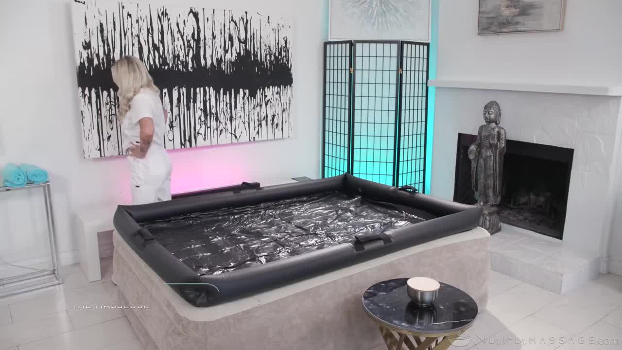 NuruMassage Taylor Wild MasseuseInLaw VSEX - Porn video | ePornXXX