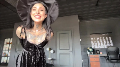FamilyTherapy Awlivv The Halloween Party WRB