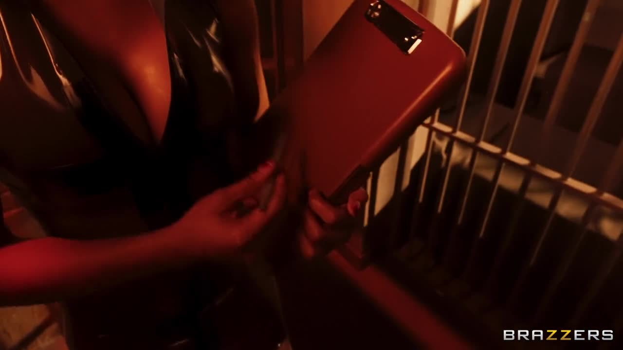 BrazzersExxtra Kira Noir Nurse Noir WRB - Porn video | ePornXXX
