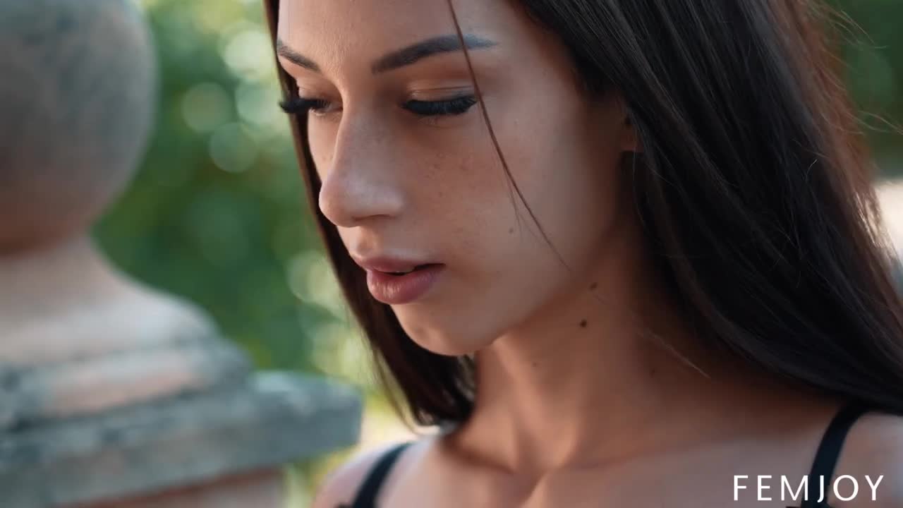 FemJoy Shania Vega Roses Of Glow WRB - Porn video | ePornXXX