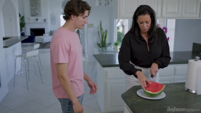 DogHouseDigital Reagan Foxx Mommy Gets Filled WRB