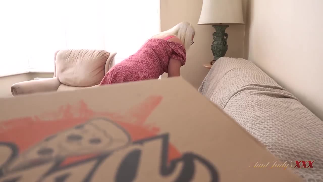 AuntJudys Mel Moore WRB - Porn video | ePornXXX