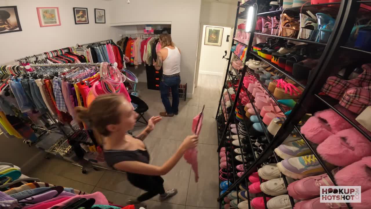 HookupHotshot Episode Breezy Bri Hookup BTS GAPFiLL - Porn video | ePornXXX