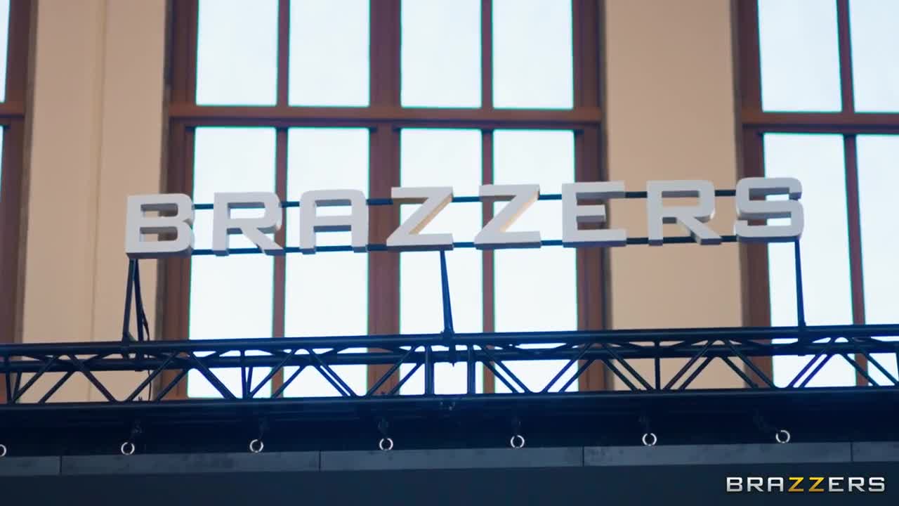 BrazzersExxtra Belle Ohara Day With A Pornstar Belle Ohara WRB - Porn video | ePornXXX