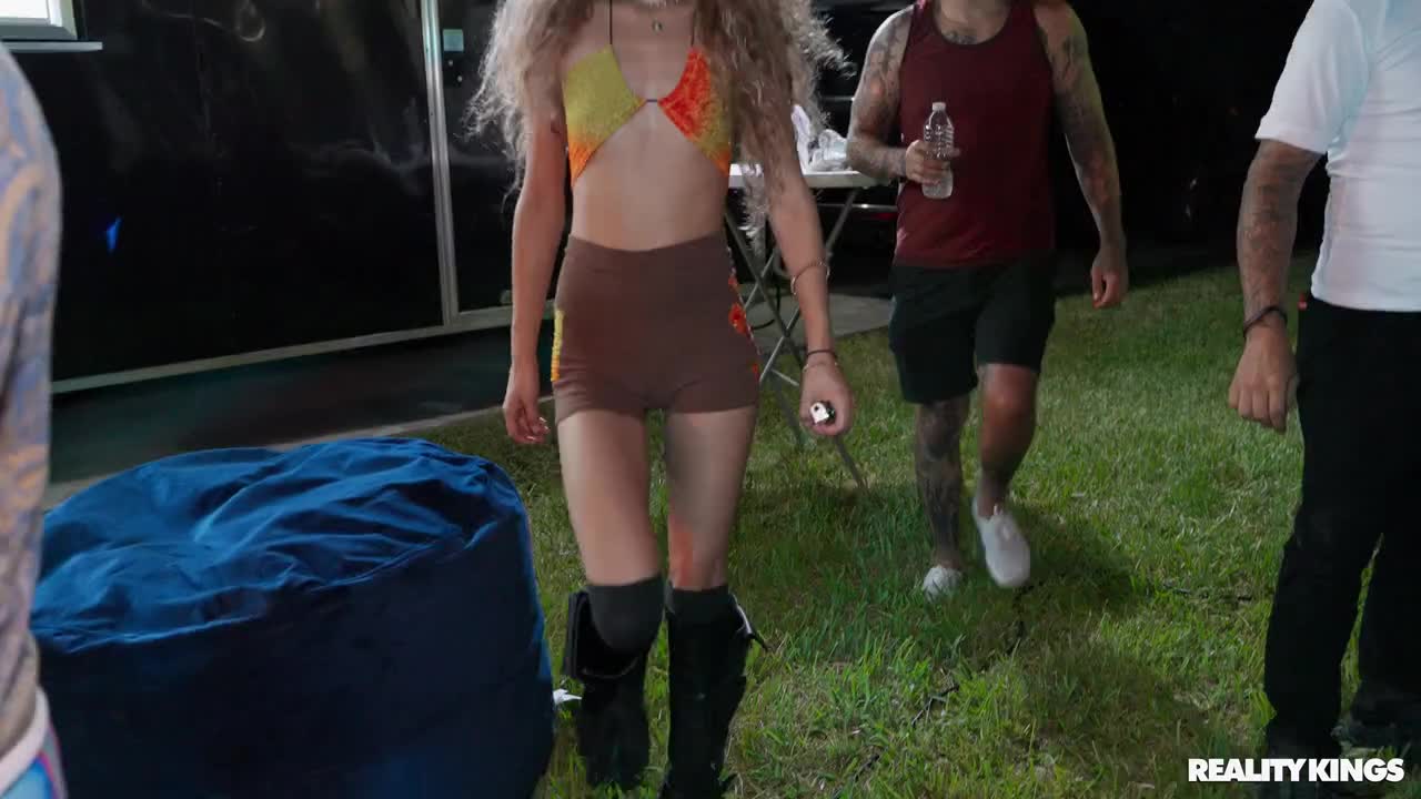 RKPrime Selina Bentz Festival Slut Gets Freaky WRB - Porn video | ePornXXX