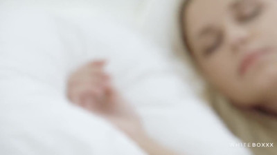 TheWhiteBo Lola Myluv WRB