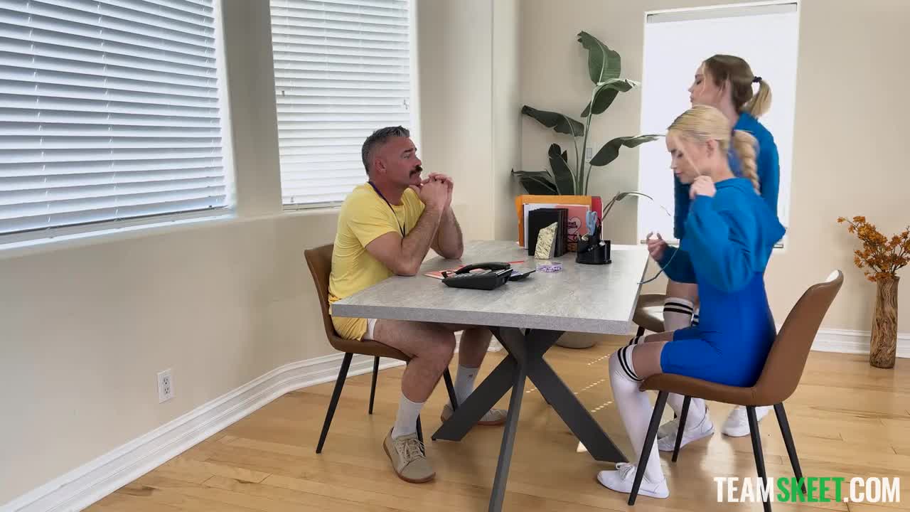 BratTamer Khloe Kingsley And Sophia Sterling WRB - Porn video | ePornXXX