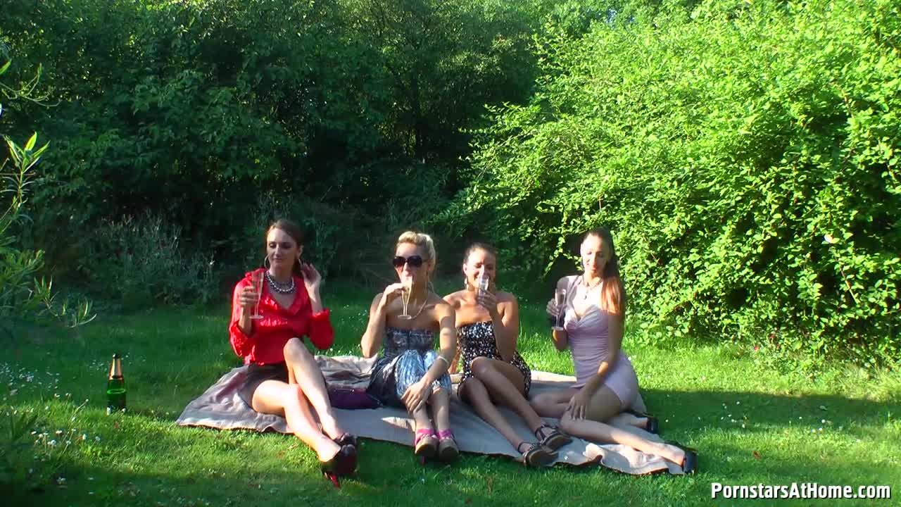 PornstarsAtHome Tainster Oiled up Sluts Part , Rachel Evans, Kitty Jane - Porn video | ePornXXX