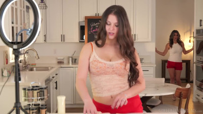 GirlfriendsFilms Krystal Sparks And Leah Gotti VSEX