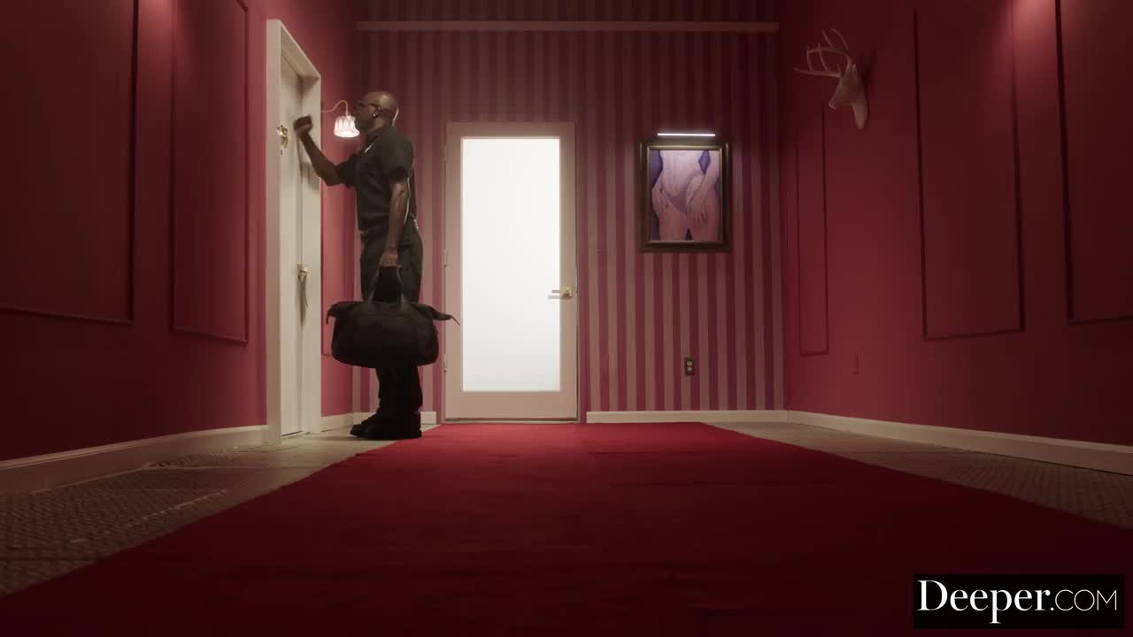 Deeper Eva Angelina Angel Youngs And Rissa May Strip Search PP - Porn video | ePornXXX