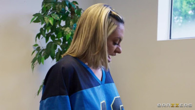 BrazzersExxtra Gypsy Rose And Sav Shawz Street Heat Slut In A Box WRB