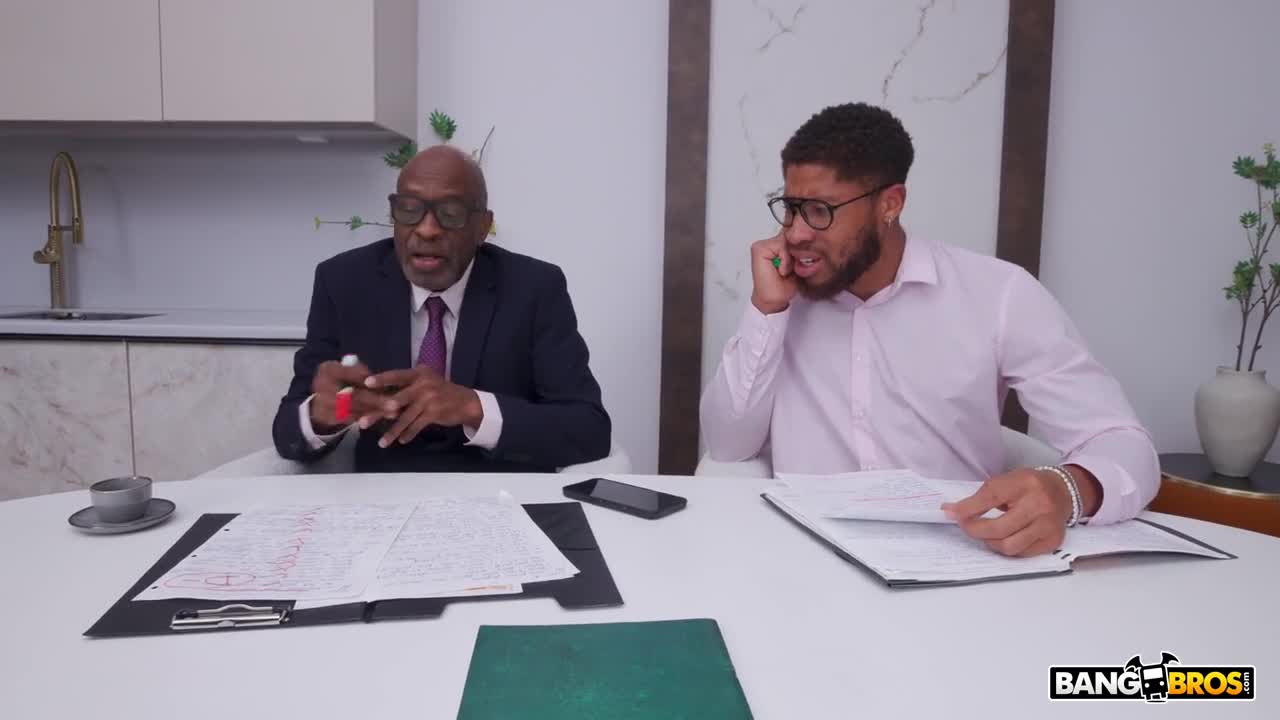 BangBros Carolina Guerrero And Mike Chapman WRB - Porn video | ePornXXX