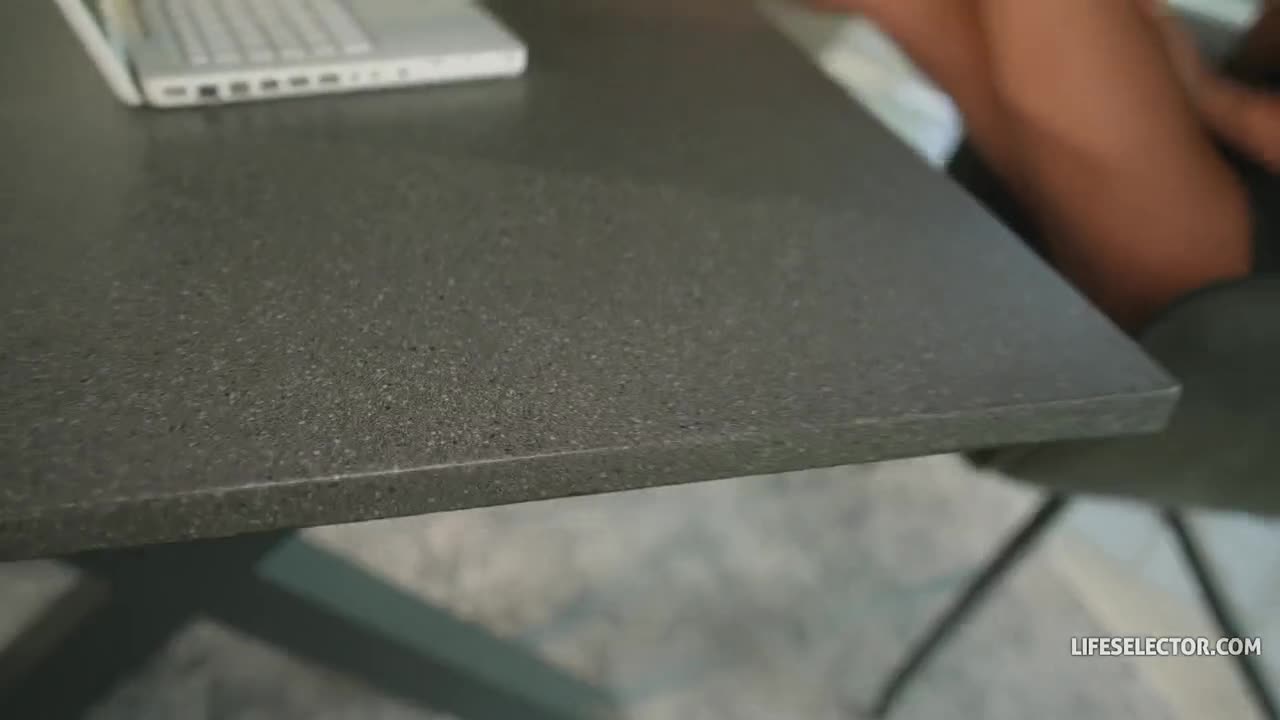 LifeSelector Shalina Devine Hard At Work PP - Porn video | ePornXXX