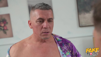 FakeHostel Veronica Vampairy WRB