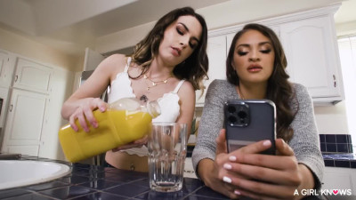 AGirlKnows Melody Marks Gizelle Blanco Lilly Bell And Chanel Camryn WRB