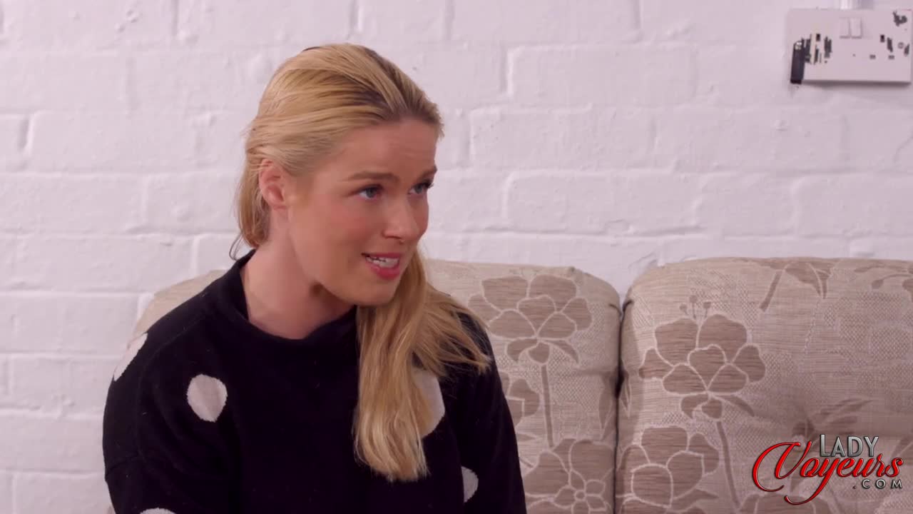 LadyVoyeurs Lottie Lalay Blue Ball Therapy WRB - Porn video | ePornXXX