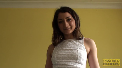 PascalsSubSluts Valentina Bianco Five Seconds Of Wand And She Shoots Solo GAPFiLL