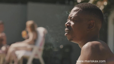 MariskaX Hete Tina Receiving BBC At The Poolside LEWD