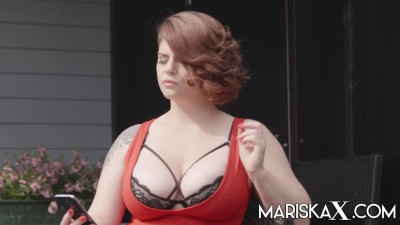 MariskaX Lucia Love Uses Her Big Tits To Seduce The Poolboy LEWD