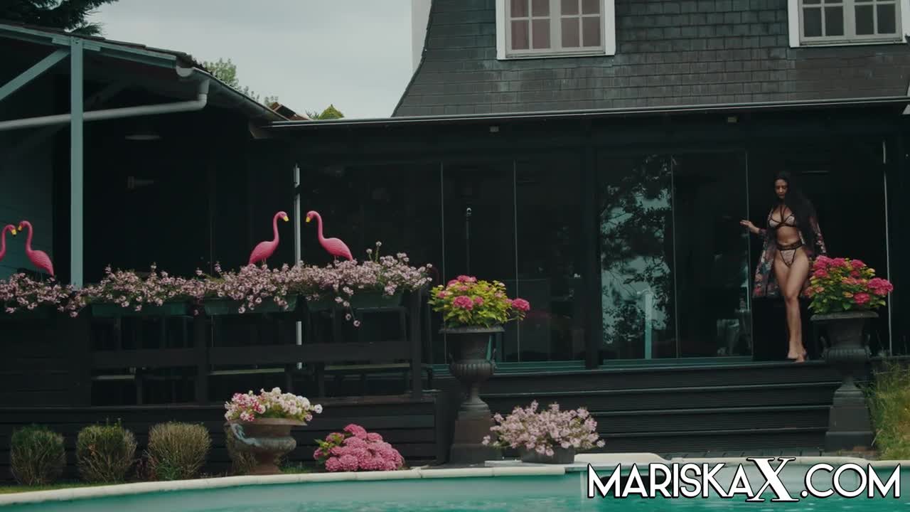 MariskaX Mariska Outdoor BBC Creampie LEWD - Porn video | ePornXXX