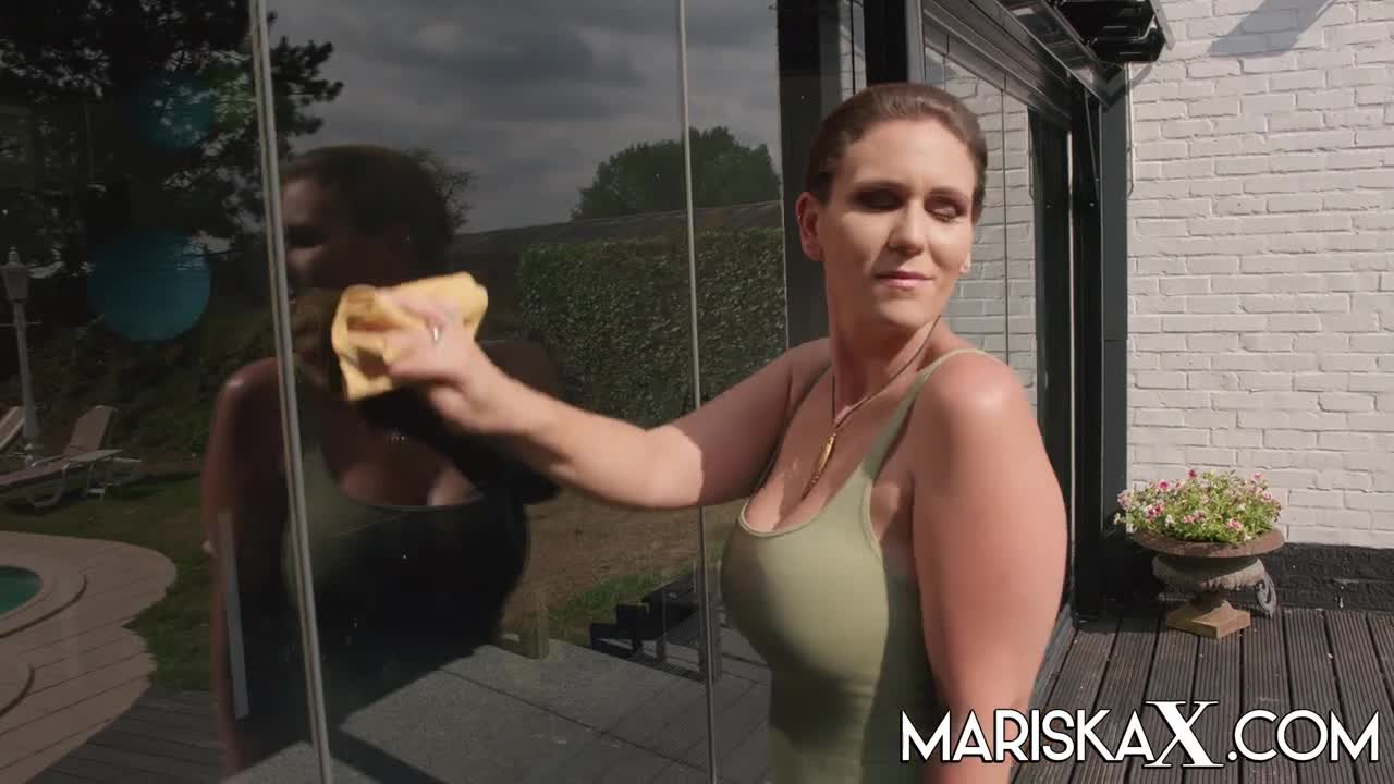 MariskaX Sandy Lou French Milf Receives An Outdoor Creampie LEWD - Porn video | ePornXXX