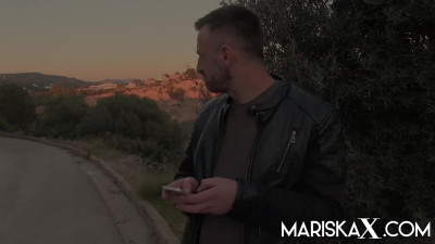 MariskaX Venus Afrodita Sneaks In A Fucks After A Quick Jog LEWD