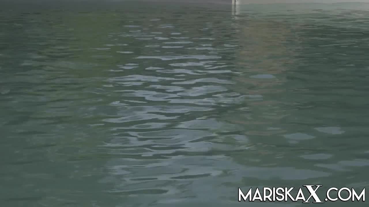 MariskaX Nikky Clarisse And Hete Tina Threesome Fucking On The Lawn LEWD - Porn video | ePornXXX