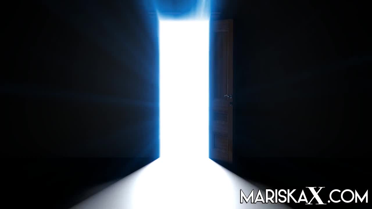 MariskaX Mariska Seduces Two Young Cocks LEWD - Porn video | ePornXXX