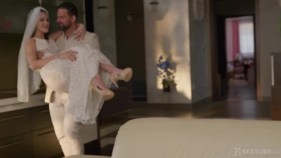 AssholeFever Alyssa Bounty Sng It For Their Wedding Night VSEX