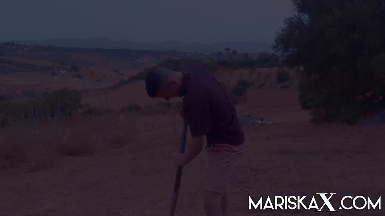 MariskaX Lady Lyne Frolic Outdoors LEWD - Porn video | ePornXXX