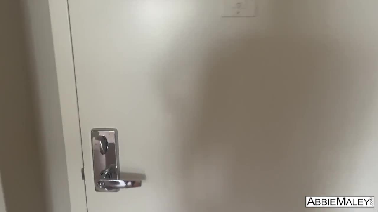 AbbieMaley Quickie In The Hallway WRB - Porn video | ePornXXX