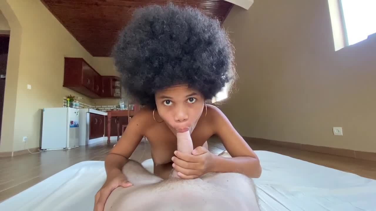 ManyVids WhiteNblack Year Old Girl Tries A Big White Dick PP - Porn video | ePornXXX