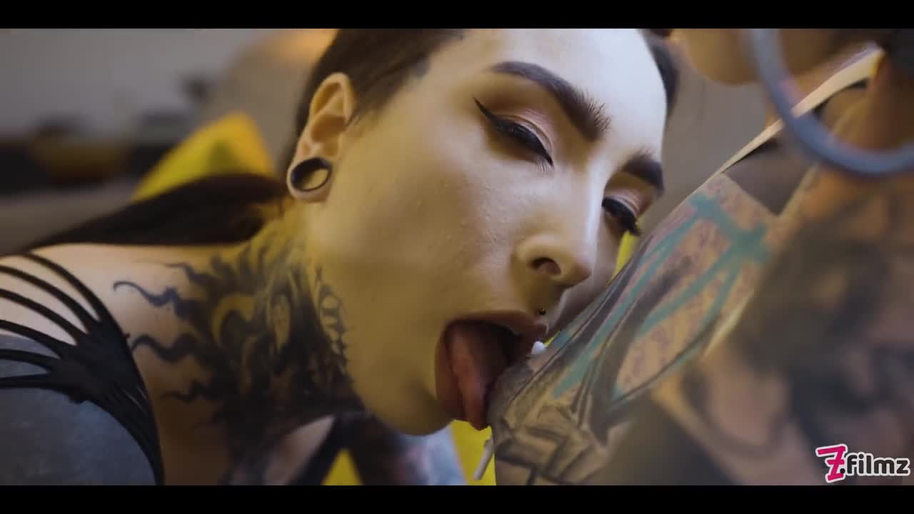 ZFilmz Nux Vomica And Anuskatzz Anal Fuck With StrapOn FETiSH - Porn video | ePornXXX