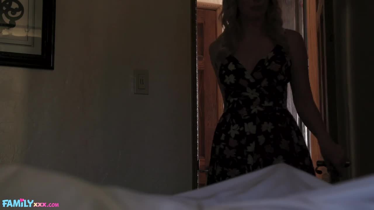 Family Sydney Paige WRB - Porn video | ePornXXX