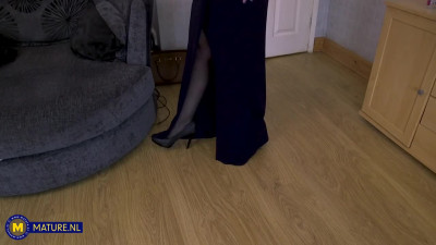 MatureNL Beau Diamonds Classy Milf Alone PP